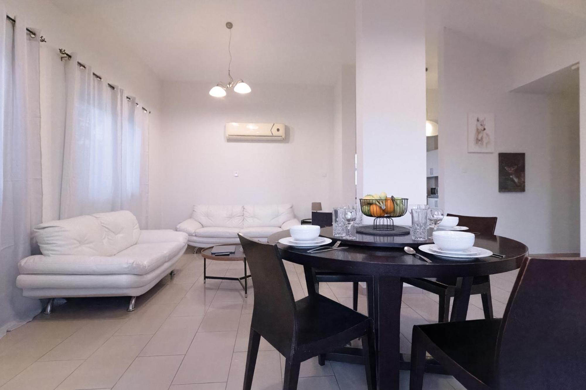 Nefeli Blue-Horizon 2B, Pool, Suites, Big Balconies Paphos Ngoại thất bức ảnh