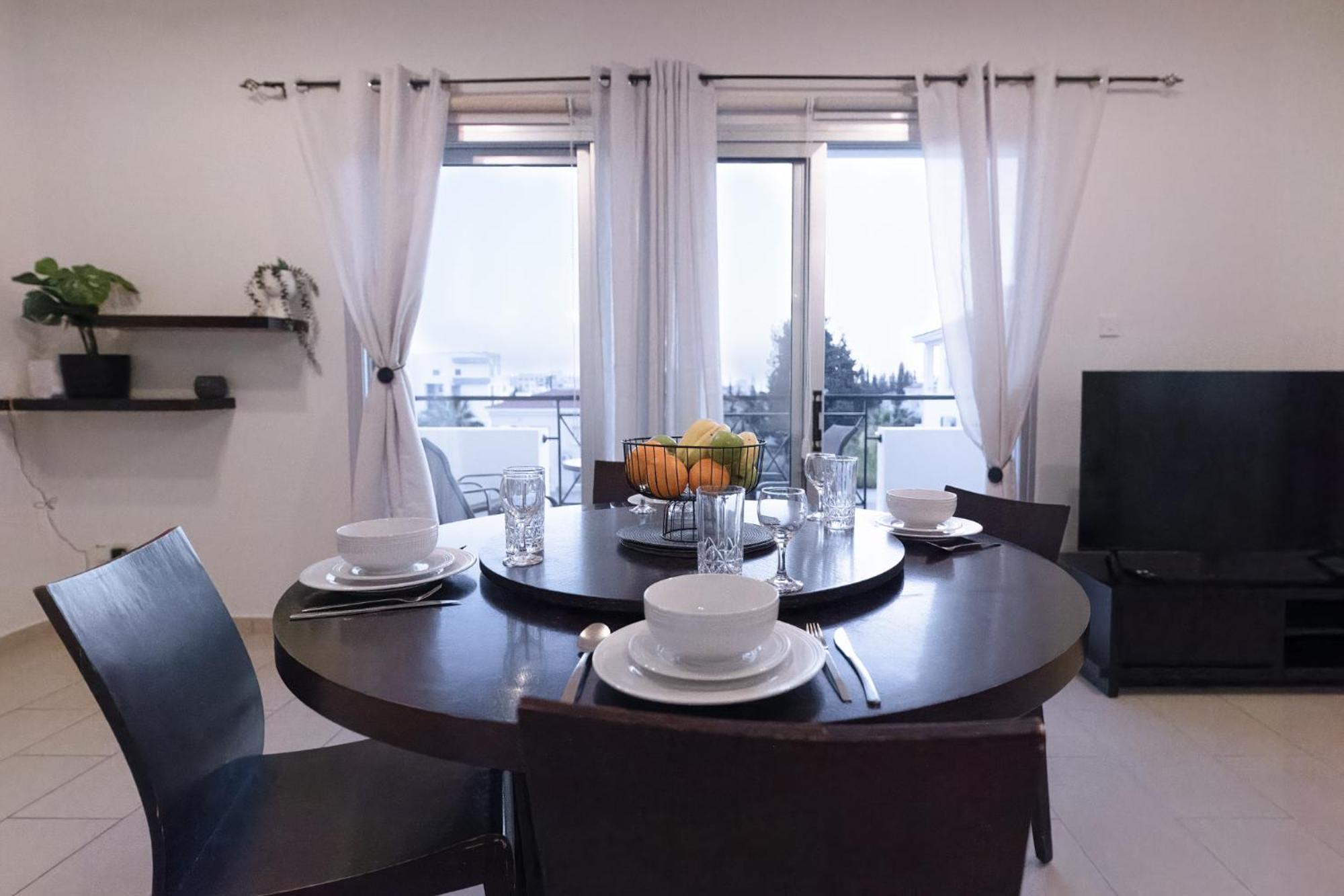 Nefeli Blue-Horizon 2B, Pool, Suites, Big Balconies Paphos Ngoại thất bức ảnh