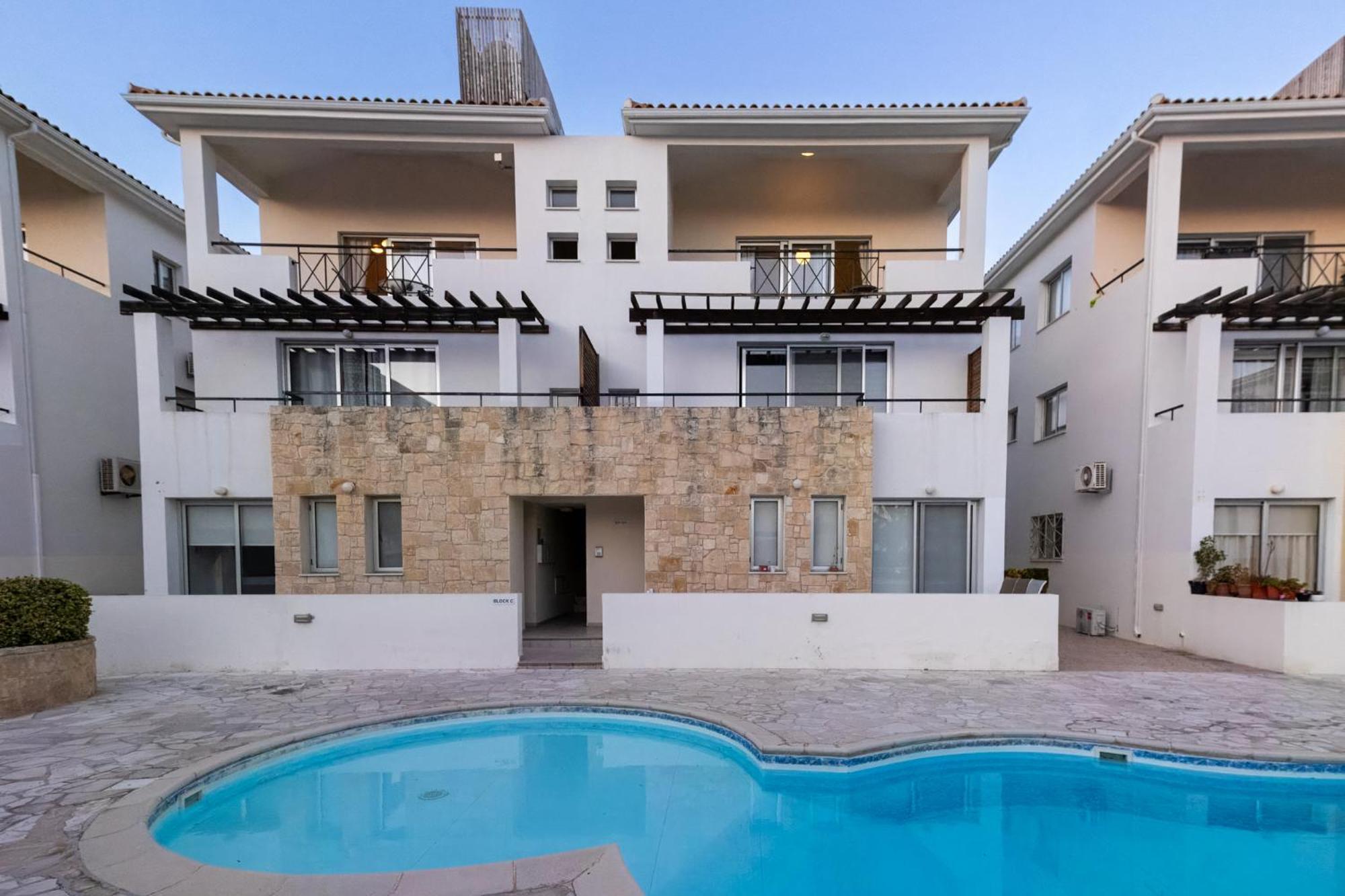 Nefeli Blue-Horizon 2B, Pool, Suites, Big Balconies Paphos Ngoại thất bức ảnh