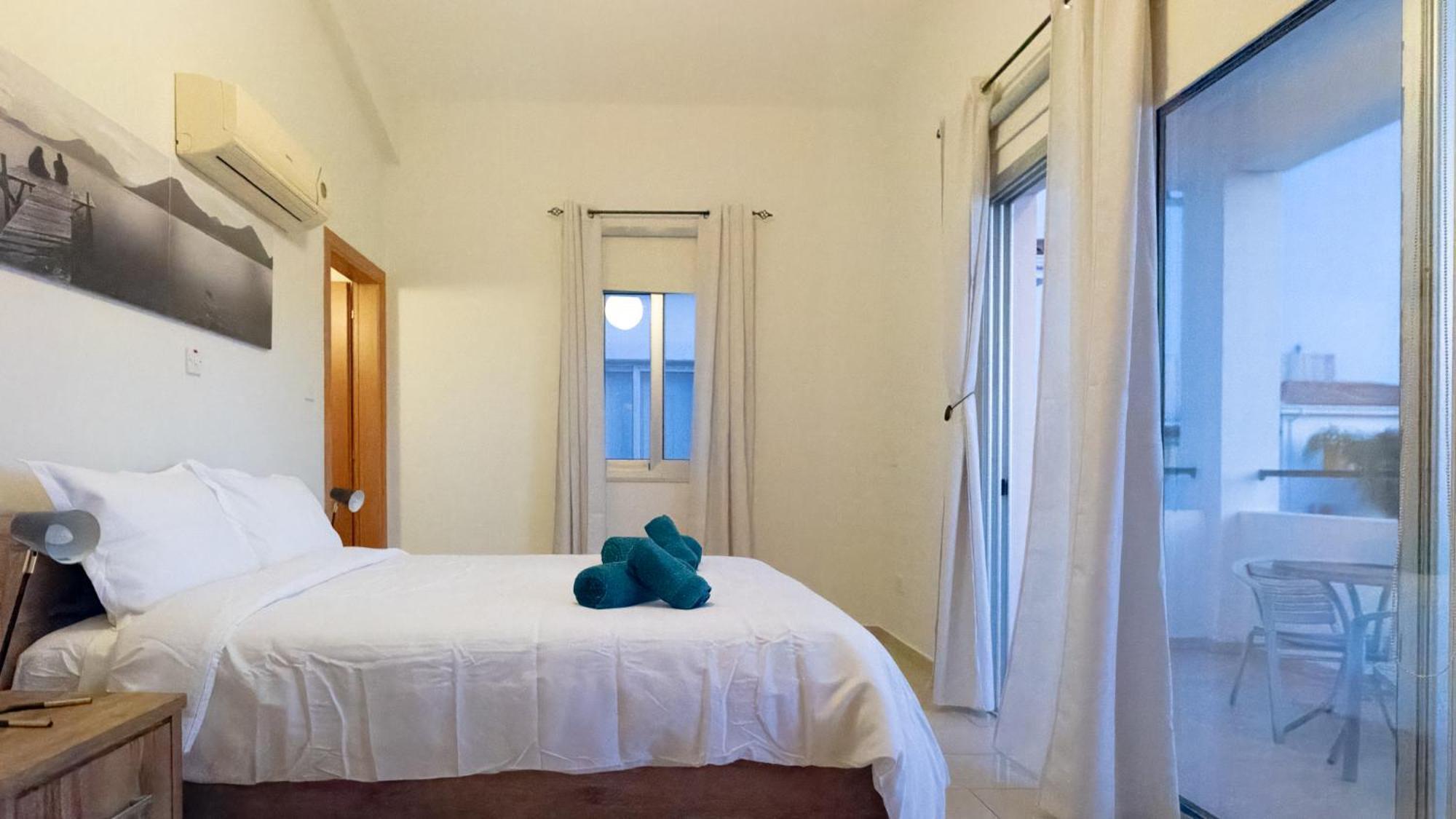 Nefeli Blue-Horizon 2B, Pool, Suites, Big Balconies Paphos Ngoại thất bức ảnh