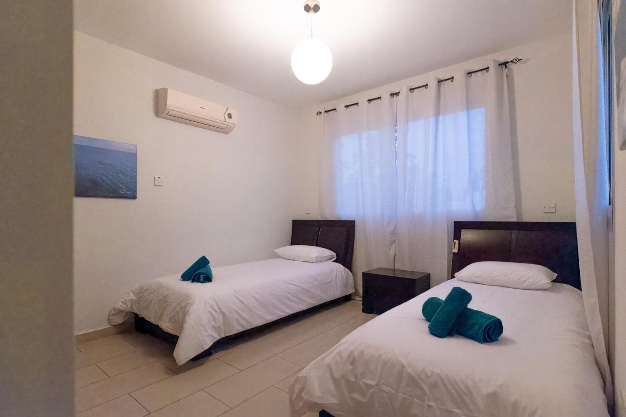 Nefeli Blue-Horizon 2B, Pool, Suites, Big Balconies Paphos Ngoại thất bức ảnh