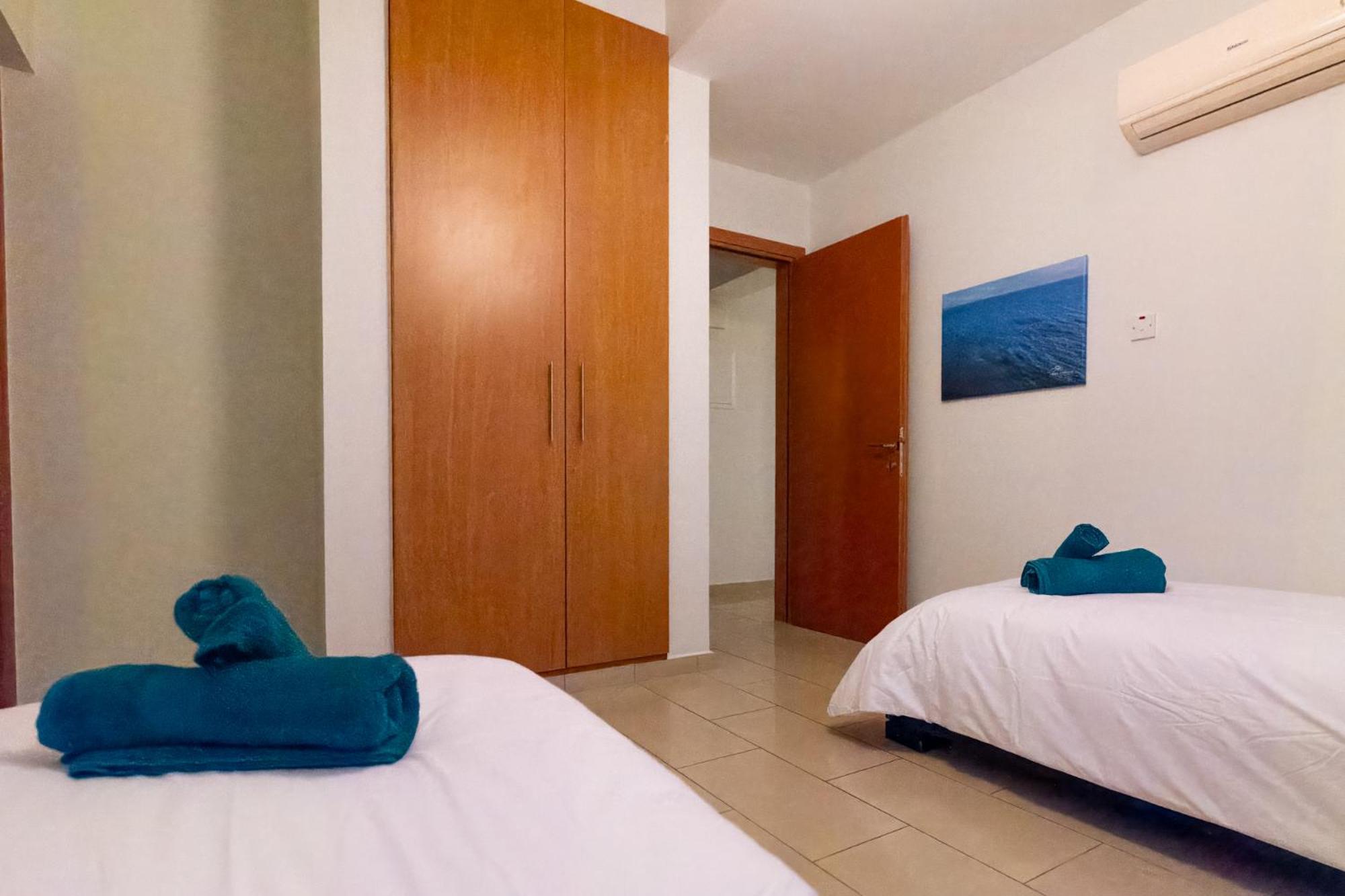 Nefeli Blue-Horizon 2B, Pool, Suites, Big Balconies Paphos Ngoại thất bức ảnh
