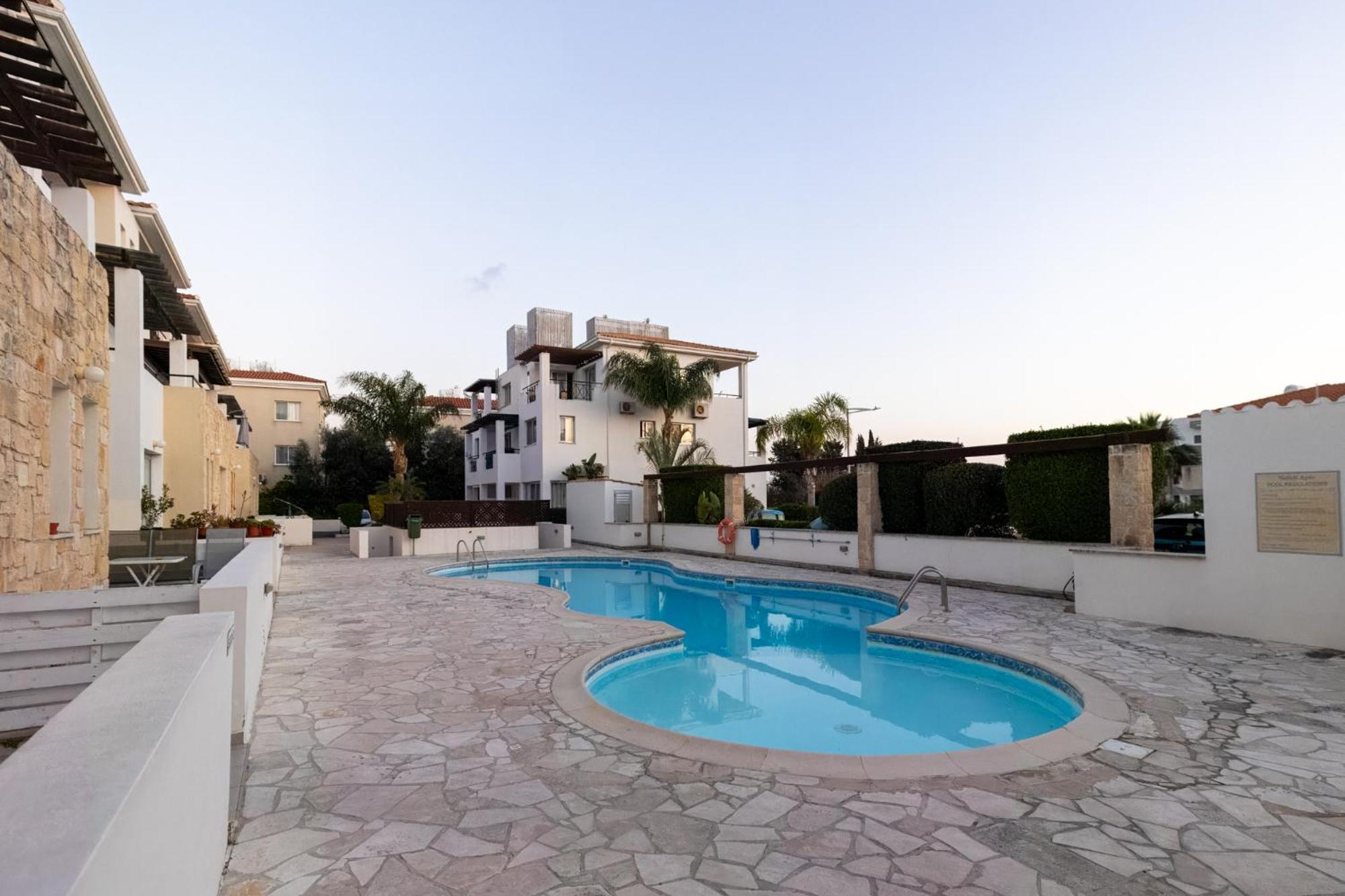Nefeli Blue-Horizon 2B, Pool, Suites, Big Balconies Paphos Ngoại thất bức ảnh
